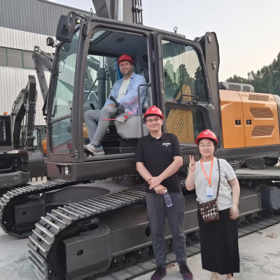 Clients internationaux et témoignages de réussite | Excavatrices