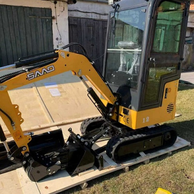 Mini excavatrice Pologne